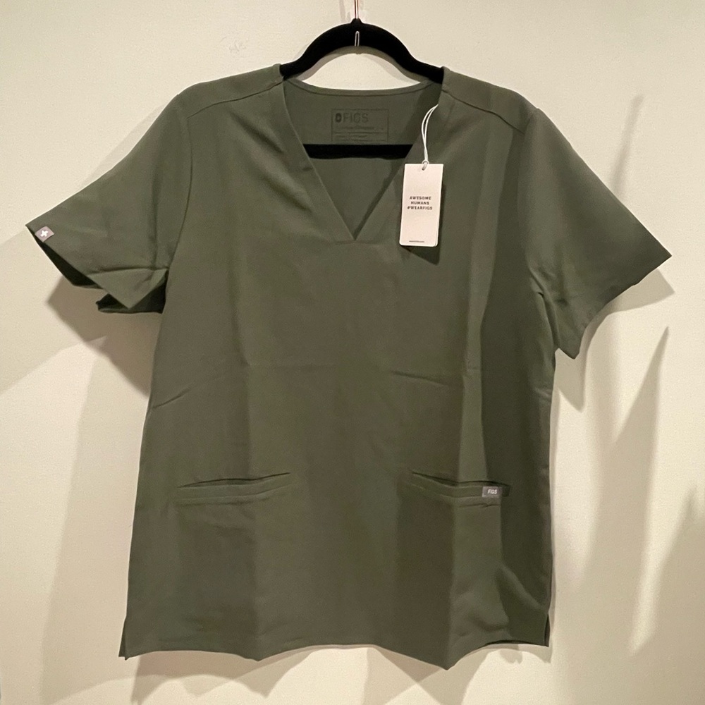 FIGS Casma Three Pocket Top | Size L